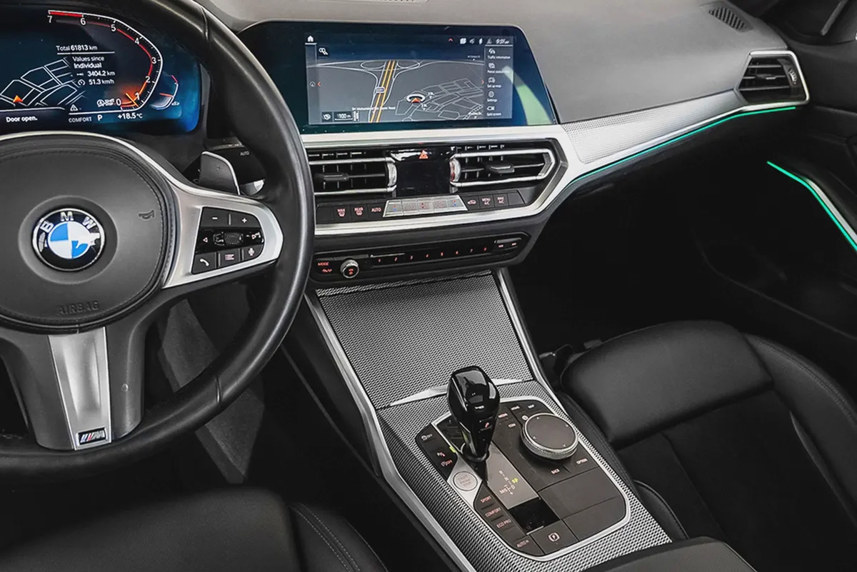 2,677 AED / 60 months | 0% DP | 2021 BMW 330i M-Sport / Full Service History-8-8