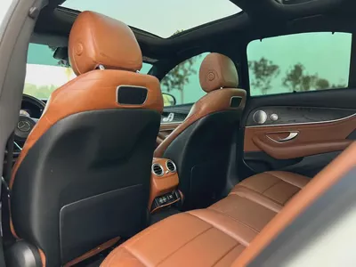 Mercedes-Benz E 300 2018 | GCC Specs | Pristine Condition-12