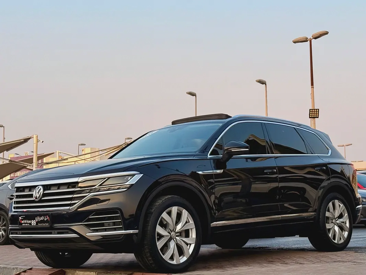 Volkswagen Touareg Highline Plus 2018 GCC Specs-2-2