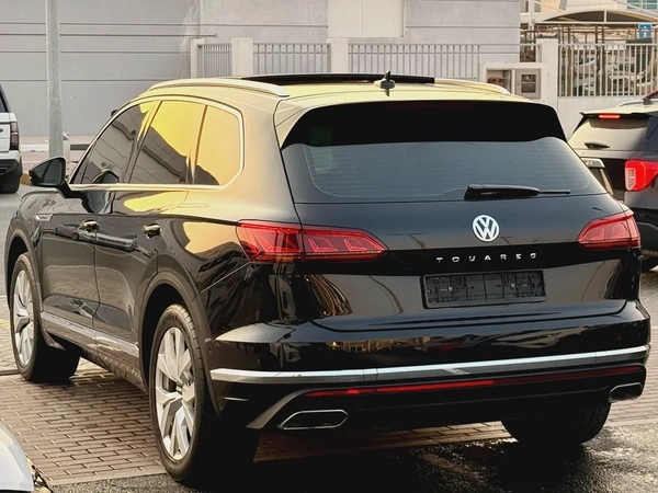 Volkswagen Touareg Highline Plus 2018 GCC Specs