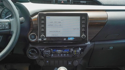 Toyota Hilux Double Cab DLS 2026 GCC Specs-8