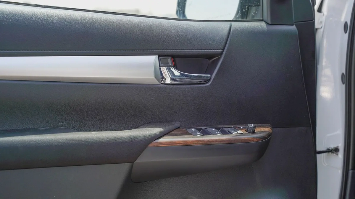 Toyota Hilux Double Cab DLS 2026 GCC Specs-10-10