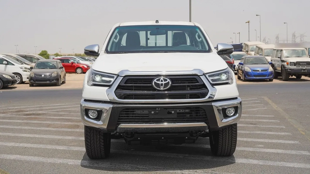 Toyota Hilux Double Cab DLS 2026 GCC Specs
