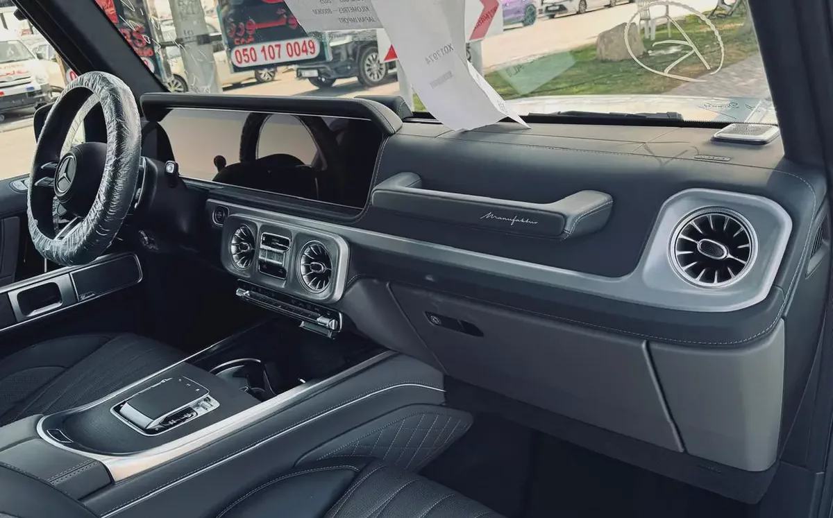 BENZ G63 AMG | 2025 | HYPER BLUE MAGNO | 8000KM DONE | FRESH JAPAN IMPORT-12-12