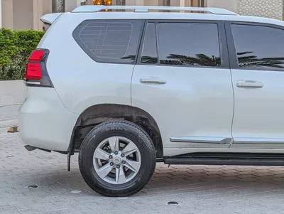 TOYOTA PRADO 2020 GCC V4 2.7L ACCIDENT FREE IN EXCELLENT CONDITION-8