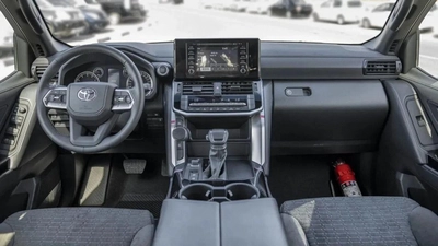 Toyota Land Cruiser (LHD) LC300 GXR 4.0P AT MY2025– GREY-8