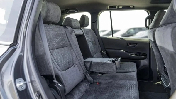Toyota Land Cruiser (LHD) LC300 GXR 4.0P AT MY2025– GREY