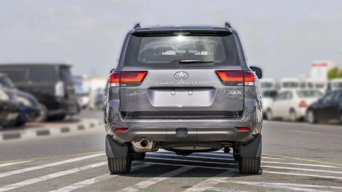 Toyota Land Cruiser (LHD) LC300 GXR 4.0P AT MY2025– GREY-12-12