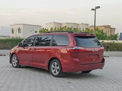 Toyota Sienna 2015 Mid Option With Navigation In Perfect Condition 7 Seater Flawless Family Van-12