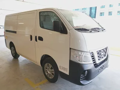 Nissan Urvan NV350 3 Seater Manual 2021 | GCC Specs | Well Maintained-2