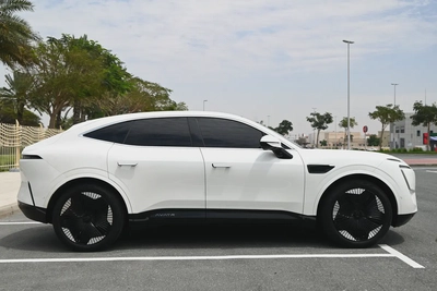 BEST OFFER - ROYAL EDITION - AVATR 11 LUXURY - LOW MILEAGE-6