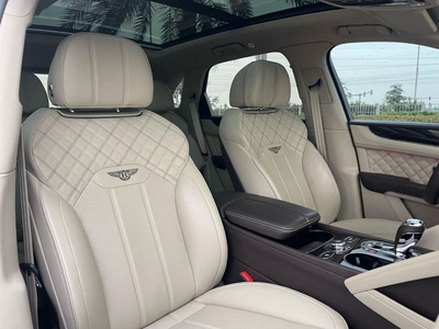 Bentley Bentayga FIRST EDITION-12