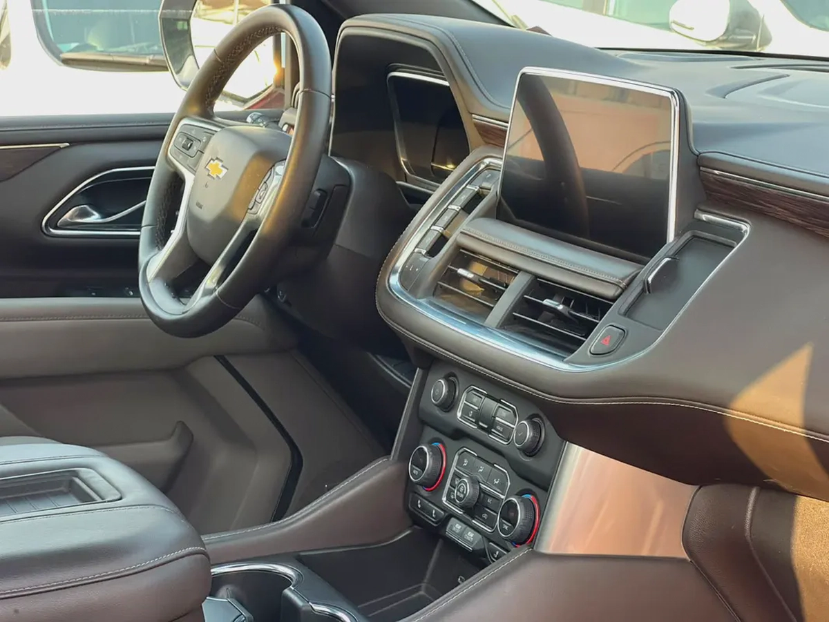 2023 Chevrolet Suburban LT | 360 Camera | GCC | V8, 5.3 | Ref#1071-15-15