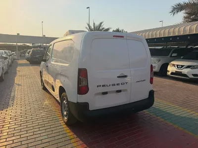 2025 Peugeot Partner Van Long Body GCC Specs-4