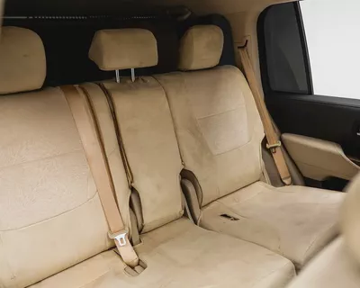 Toyota Land Cruiser GXR 2022 | GCC Specs | Low Mileage-9