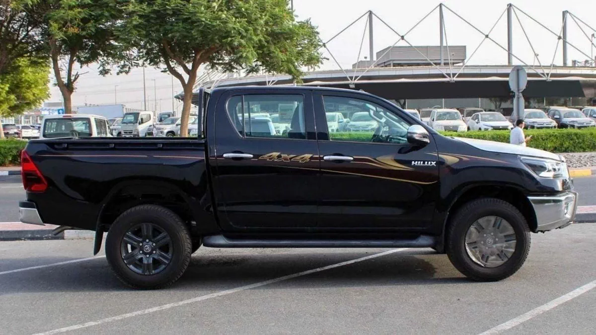 Toyota Hilux SGLX TOYOTA 2.4L D DC 4WD AT Full option-5-0