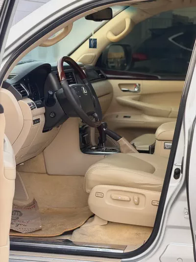 2010 Lexus LX 570 Sport GCC Specs-14