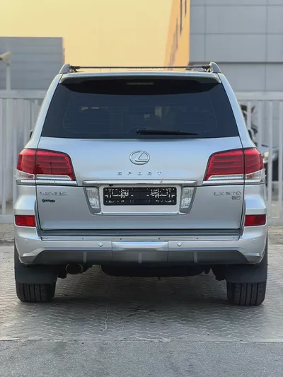 2010 Lexus LX 570 Sport GCC Specs-17