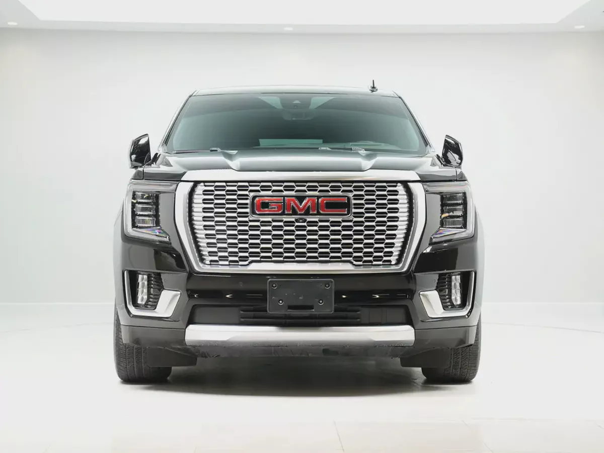 GMC Yukon Denali 2023 | GCC Specs | Low Mileage | Warranty-2-2