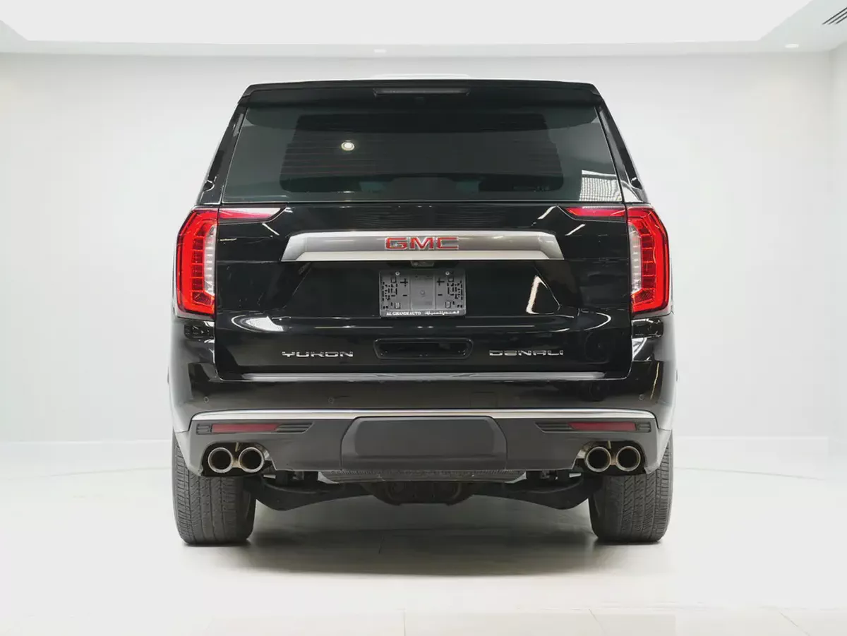 GMC Yukon Denali 2023 | GCC Specs | Low Mileage | Warranty-3-3