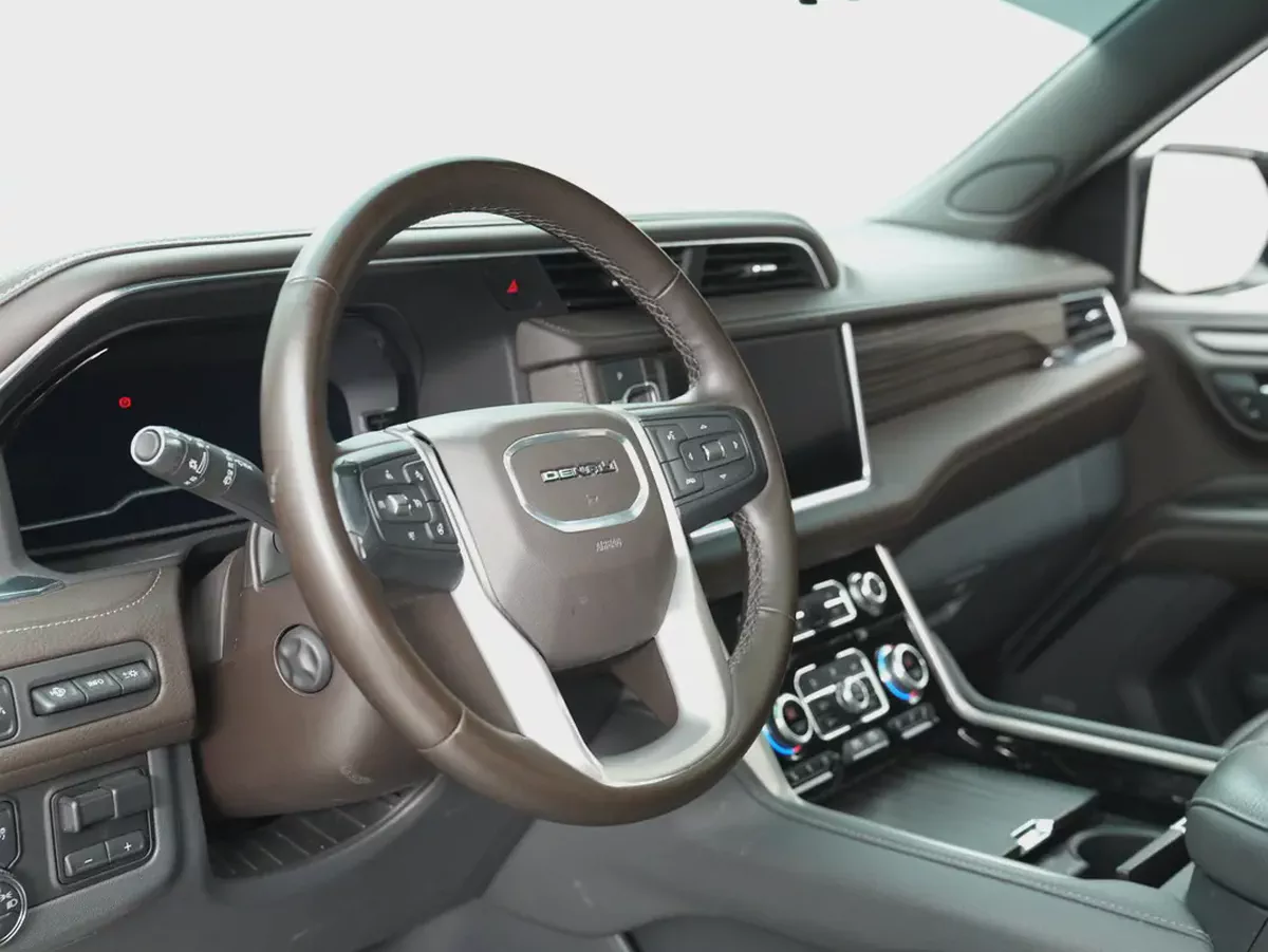 GMC Yukon Denali 2023 | GCC Specs | Low Mileage | Warranty-8-8