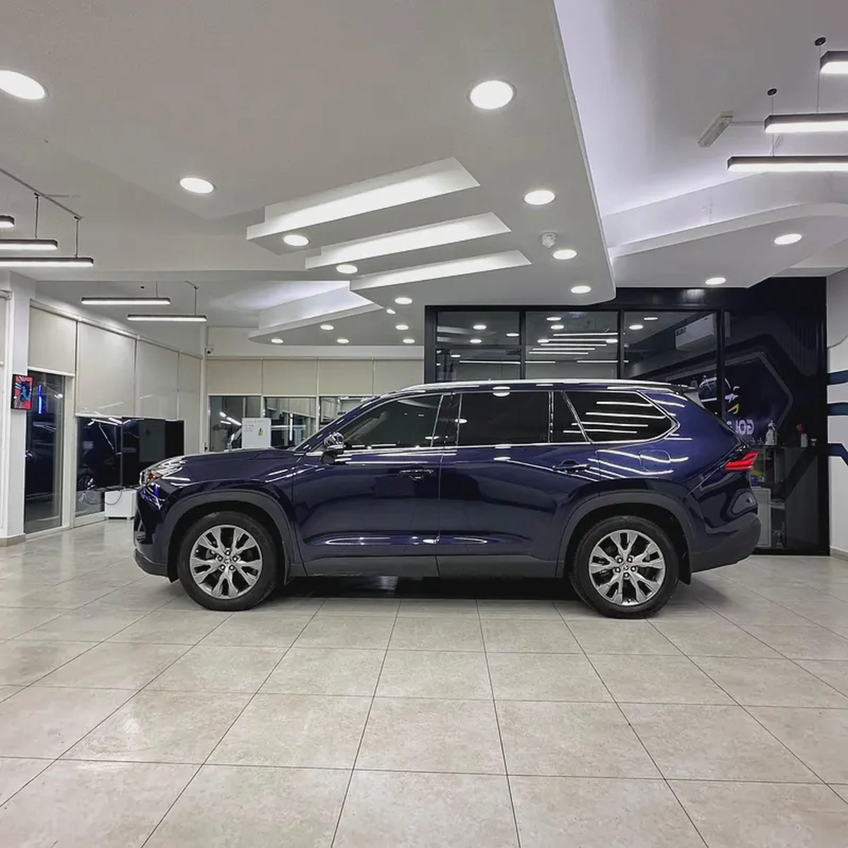 2024 Toyota Grand Highlander Limited Hybrid-2-2