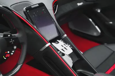 2026 Ferrari Roma Spider-16
