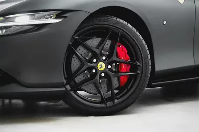 2026 Ferrari Roma Spider-6