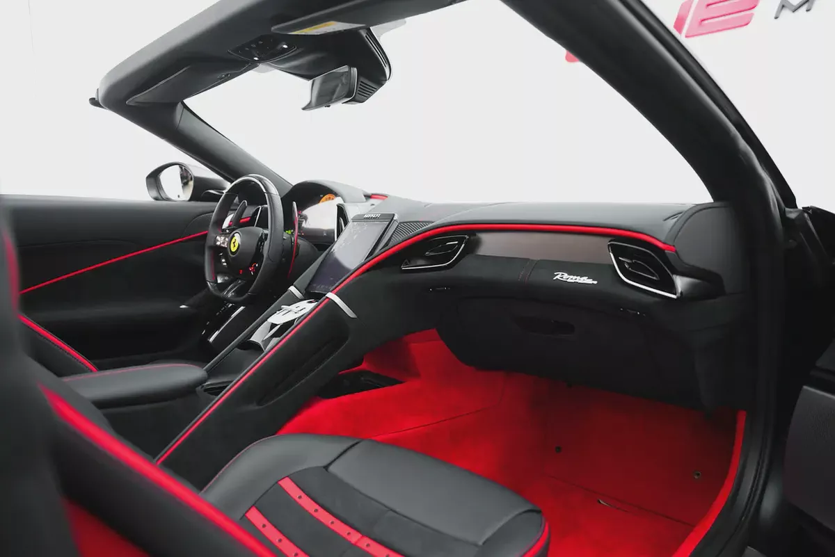 2026 Ferrari Roma Spider-12-12