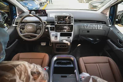 Hyundai Staria Premium 3.5L V6 GCC Brand New 2026-14