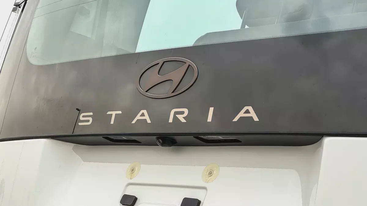Hyundai Staria Premium 3.5L V6 GCC Brand New 2026-3-3