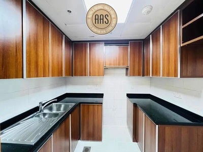 Prime Location || High Floor || 3 Bedroom Hall || In 140K Only-3
