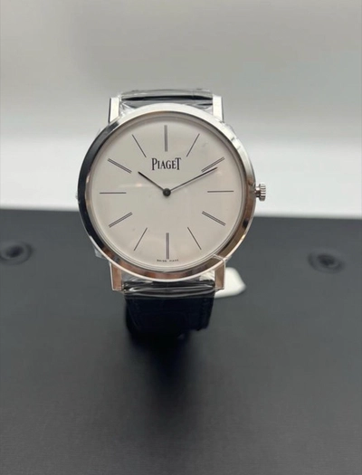 Piaget Luxury Watch with Black Leather Strap-0