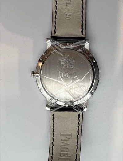 Piaget Luxury Watch with Black Leather Strap-3