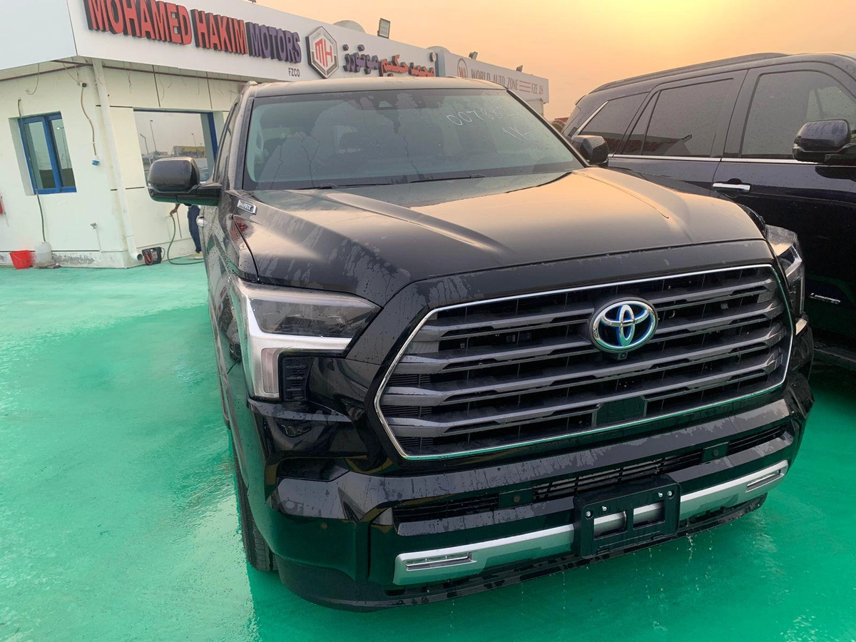 New Toyota Sequoia-4-4