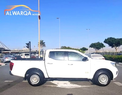 Nissan Navara SE 2022 - GCC Specs - 4x4 Automatic Gear-9