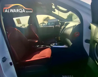 Nissan Navara SE 2022 - GCC Specs - 4x4 Automatic Gear-4