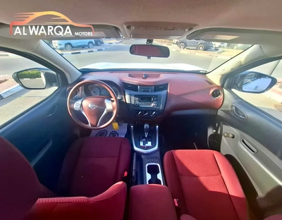 Nissan Navara SE 2022 - GCC Specs - 4x4 Automatic Gear-8