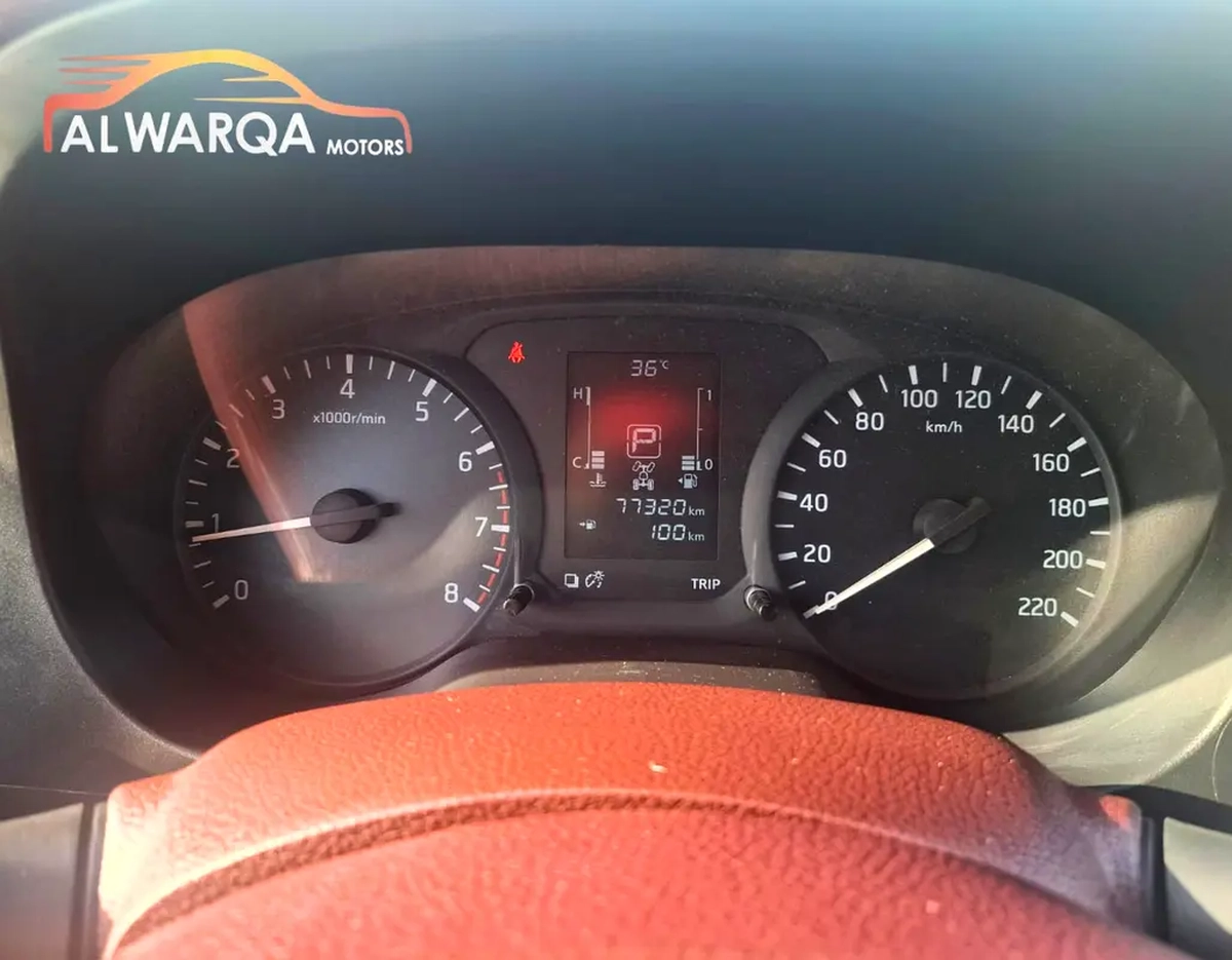 Nissan Navara SE 2022 - GCC Specs - 4x4 Automatic Gear-15-15