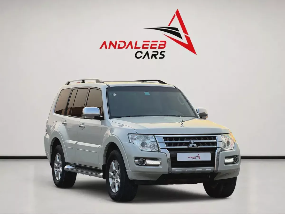 MITSUBISHI PAJERO GLS V6 | 7-SEATER 4WD SUV | GCC | 2016-2-2
