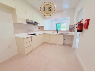 READY TO MOVE SPACIOUS 3BR+MAID VILLA AVAILABLE FOR RENT-16
