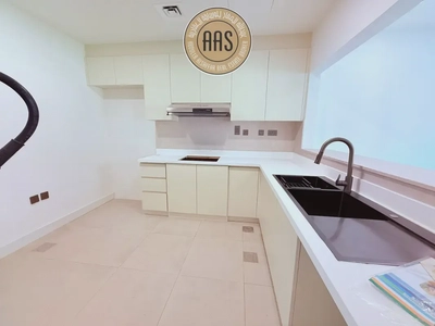READY TO MOVE SPACIOUS 3BR+MAID VILLA AVAILABLE FOR RENT-19