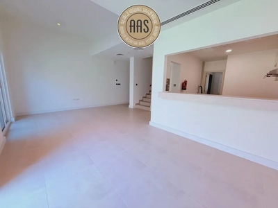 READY TO MOVE SPACIOUS 3BR+MAID VILLA AVAILABLE FOR RENT-22