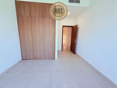 READY TO MOVE SPACIOUS 3BR+MAID VILLA AVAILABLE FOR RENT-7
