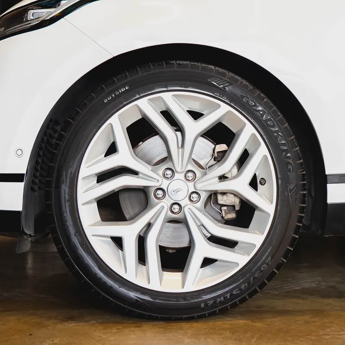 AED 2,490 P.M • 0% Downpayment •  Range Rover Velar P250 R-Dynamic SE • 1 Year Warranty-6-6