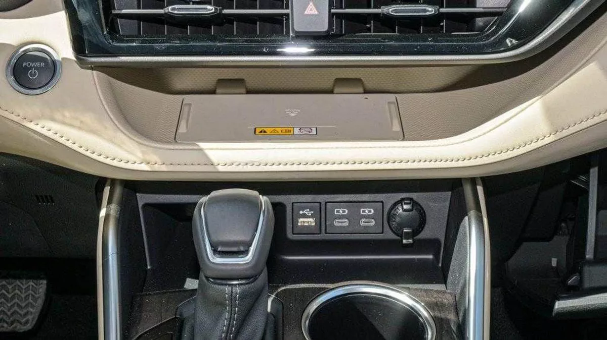Toyota Highlander VXR 2.5L Hybrid VXR (AWD)-8-0