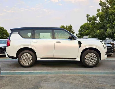 Nissan Patrol LE PLATINUM TURBO DUAL TONE || 3.5 V6 PETROL / FULL OPTION WITH RR ENTERTAINMENT SCREEN-2