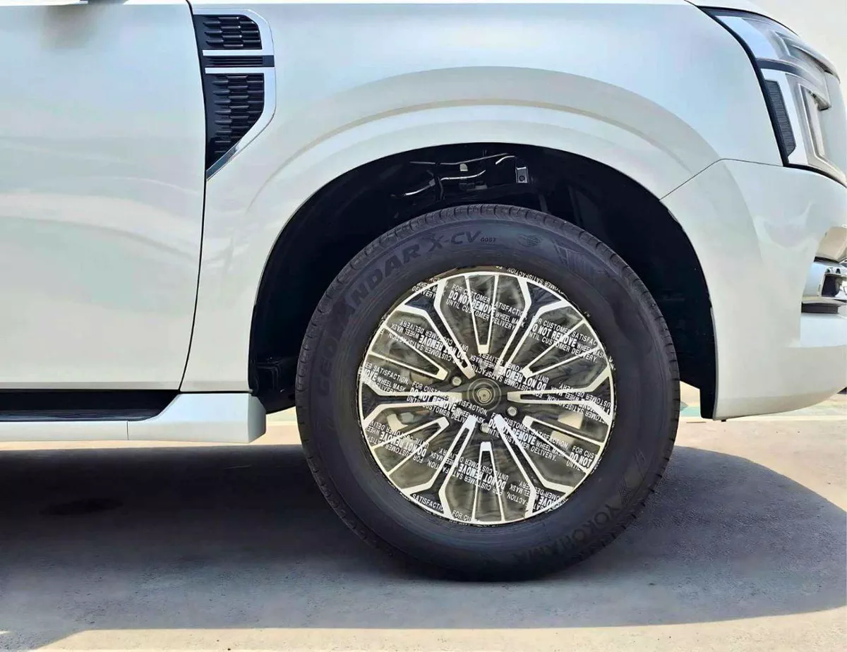 Nissan Patrol LE PLATINUM TURBO DUAL TONE || 3.5 V6 PETROL / FULL OPTION WITH RR ENTERTAINMENT SCREEN-11-0
