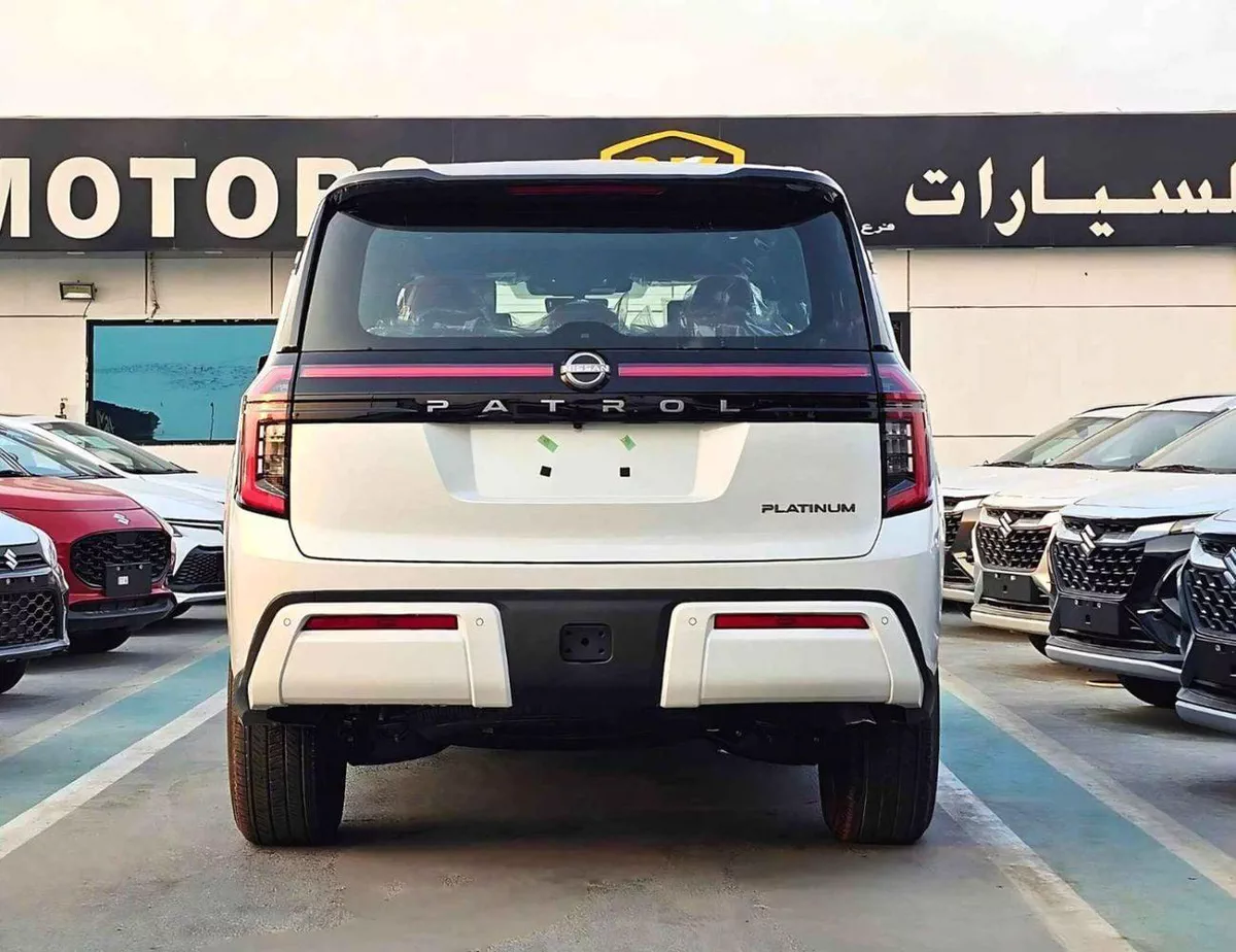 Nissan Patrol LE PLATINUM TURBO DUAL TONE || 3.5 V6 PETROL / FULL OPTION WITH RR ENTERTAINMENT SCREEN-4-0
