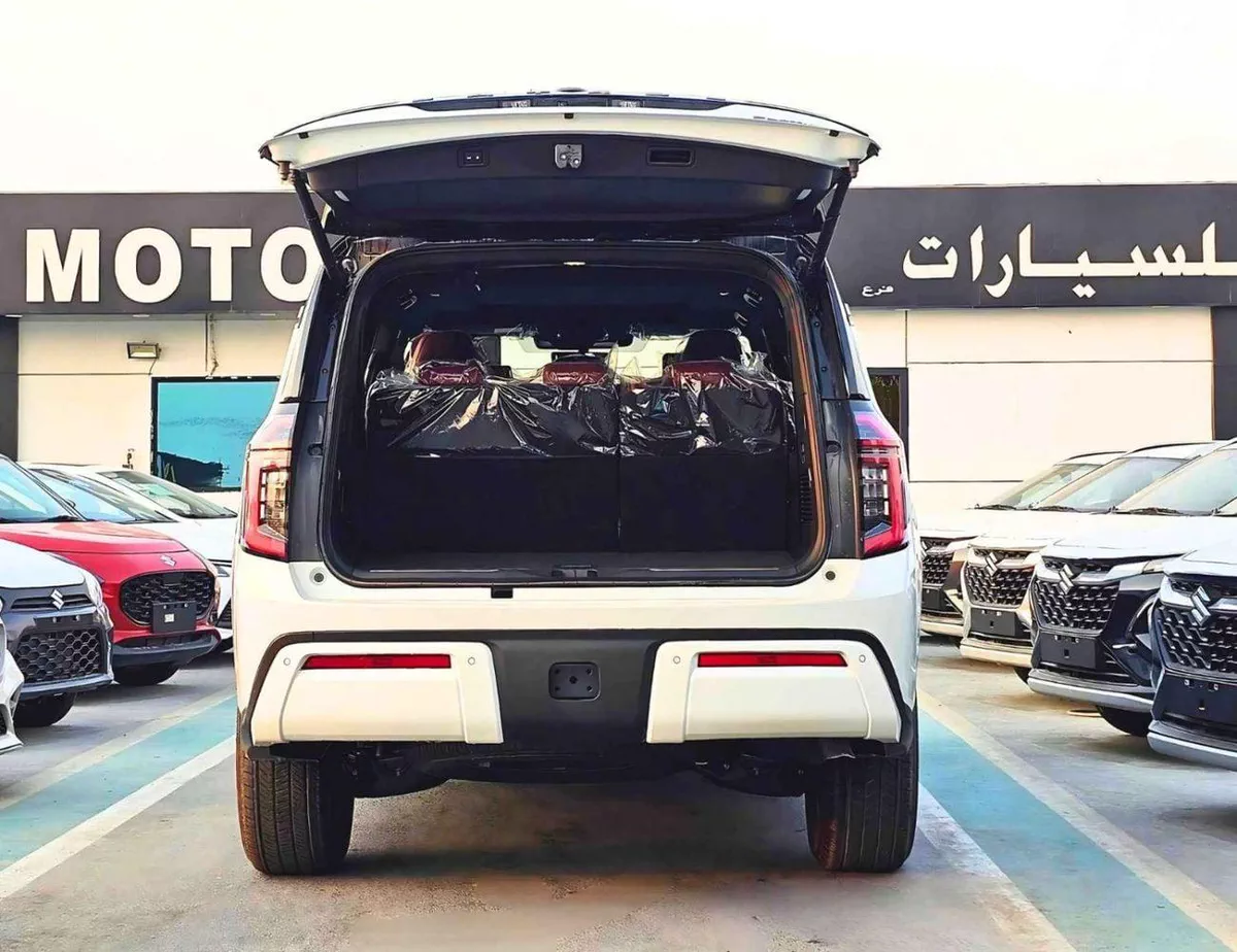 Nissan Patrol LE PLATINUM TURBO DUAL TONE || 3.5 V6 PETROL / FULL OPTION WITH RR ENTERTAINMENT SCREEN-5-0